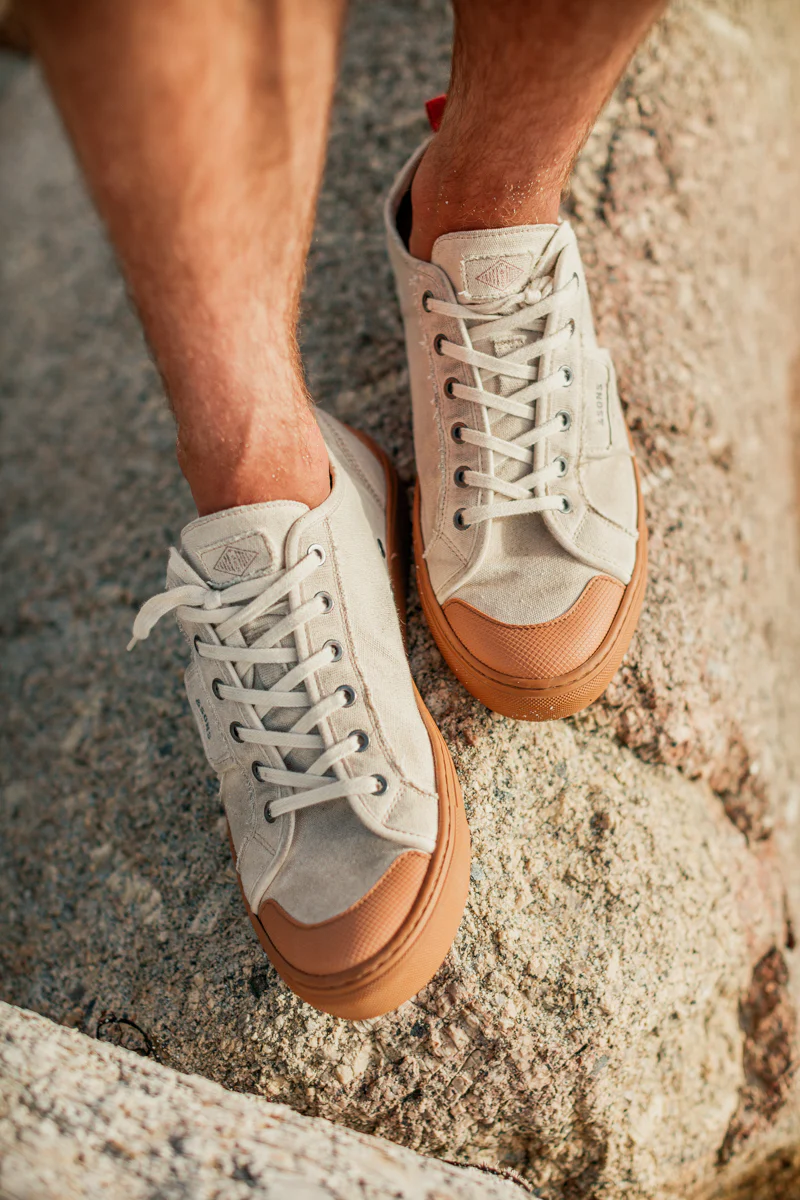 &SONS Baseline Basketball Low Top - Image 3