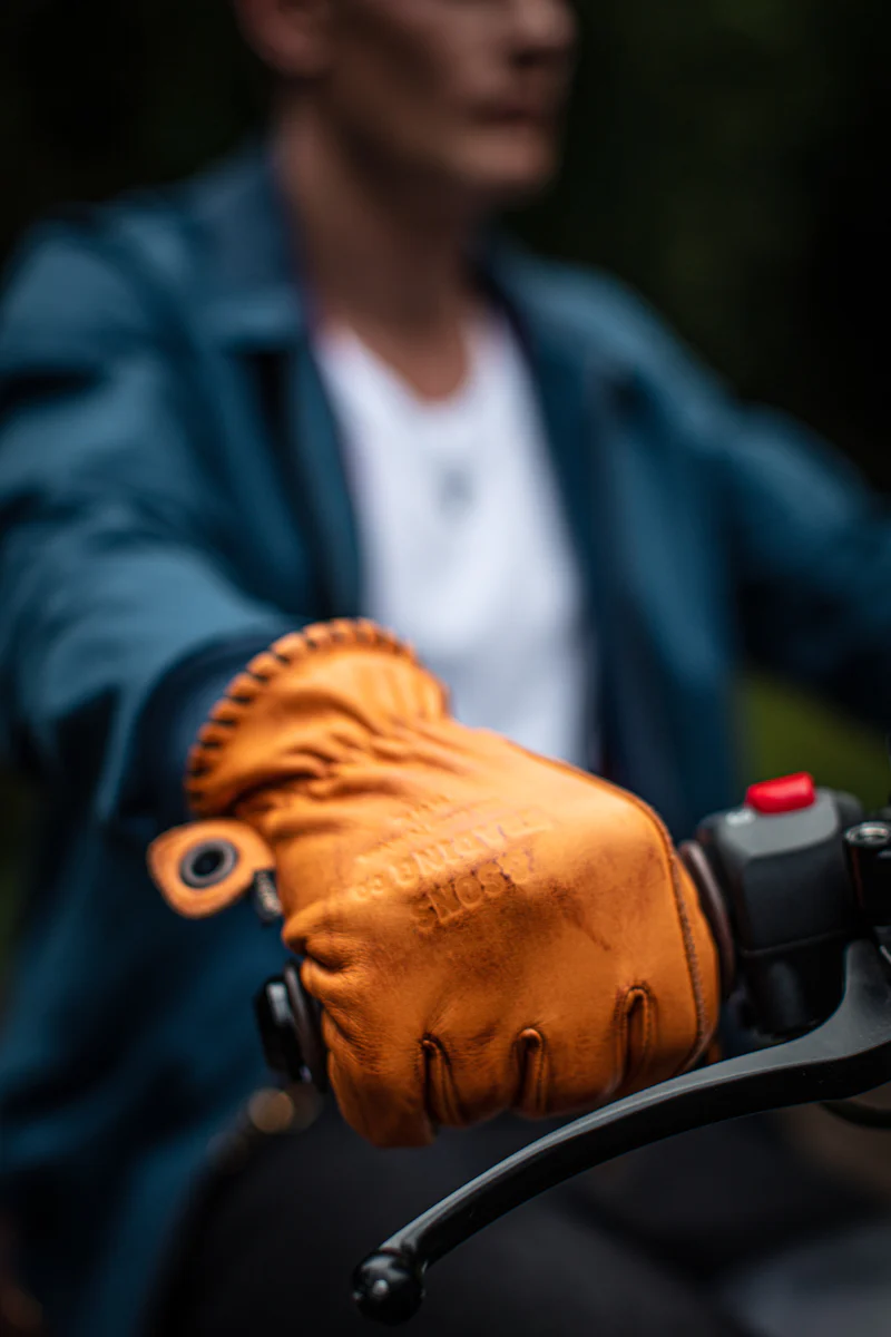 &SONS Adventure Gloves Tan - Image 8
