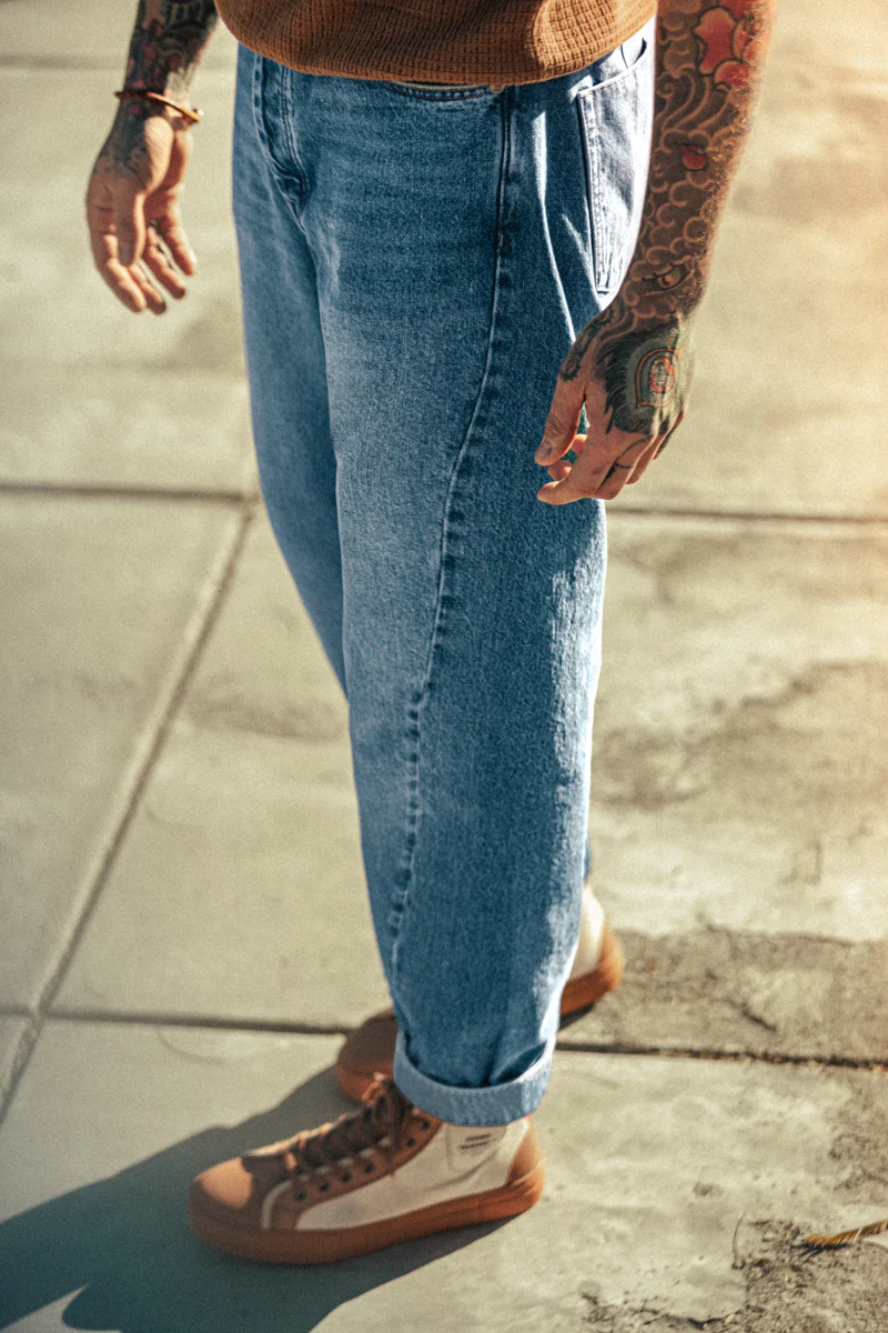 &SONS Switchback Jean Washed Indigo Blue - Image 4
